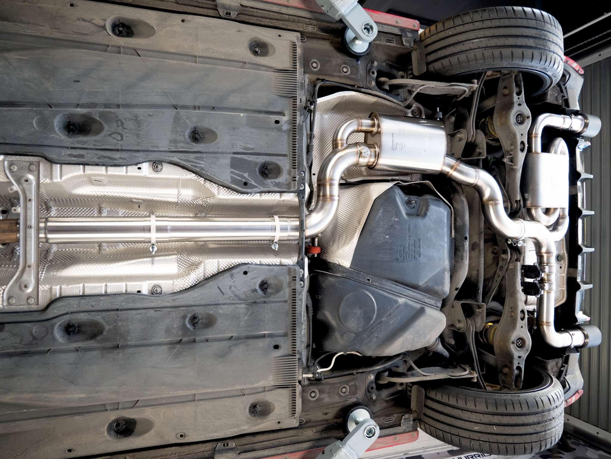 Hurricane 3,5" Auspuffanlage für VW Golf GTI 7.5 Performance FL V3