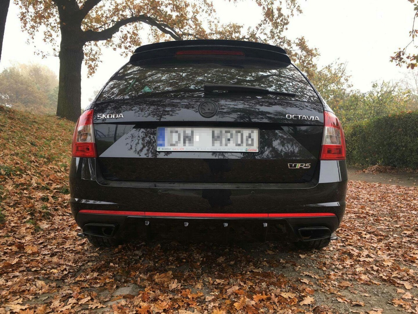 Maxton Design Spoiler CAP für Skoda Octavia RS Mk3 / Mk3 FL Combi schwarz Hochglanz